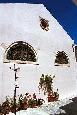 crete060601_15_ chania_tour_tony